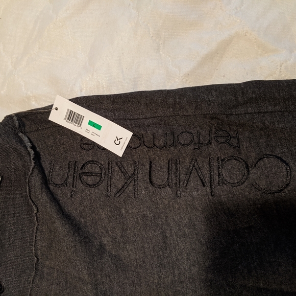 NWT Calvin Klein Set - Picture 9 of 11